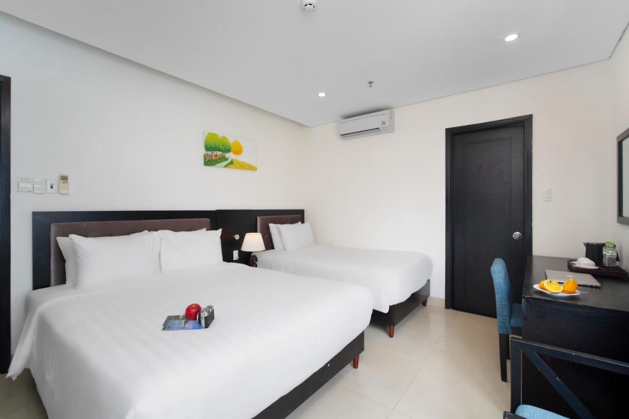 Khách sạn Golden Star & By Thg 4*